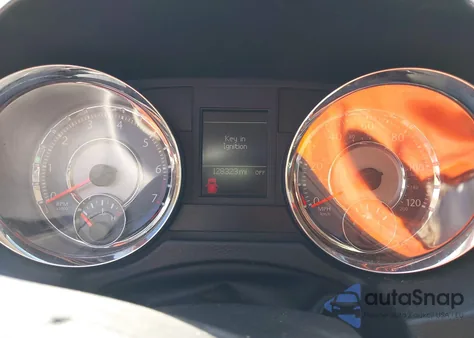 2014 Chrysler Town & Country Touring from USA, damaged, VIN 2C4RC1BG2ER442256